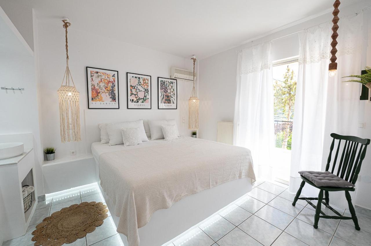 Appartamento Camo'S House Poros Town Esterno foto