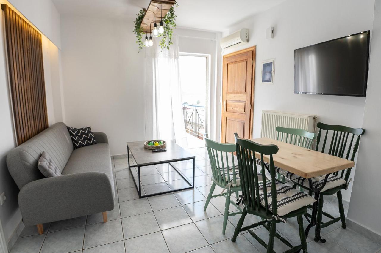 Appartamento Camo'S House Poros Town Esterno foto