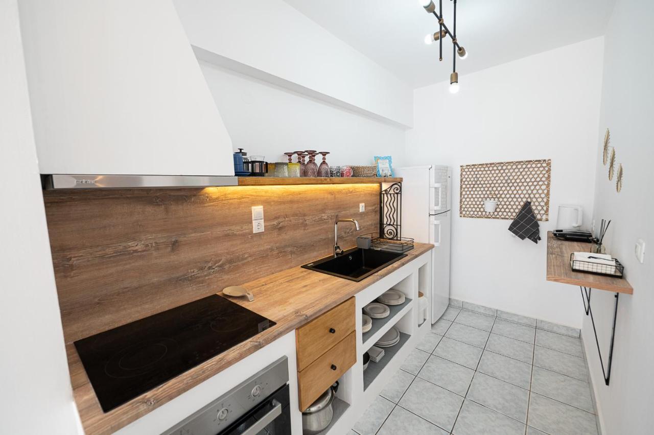 Appartamento Camo'S House Poros Town Esterno foto
